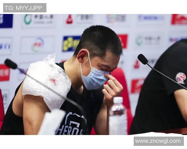 张庆鹏：从篮球场上的传奇到生活中的榜样，激励年轻一代追梦之路